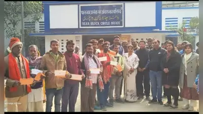 शिविर लगाकर आठ आग्नि पीड़ित व 26 गोताखोरों के बीच चेक का किया वितरण