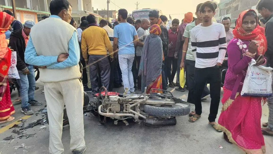 ट्र्रक ने बाइक सवार को रौंदा, मौके पर मौत