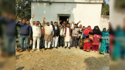 प्रशिक्षण कार्यक्रम में खानापूर्ति करने पर भड़के कचहरी सचिव व सरपंच, किया प्रदर्शन