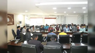 Chaibasa News : आयुष्मान भारत से इलाज व दावों की जांच करेगी टीम