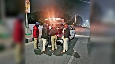 Rourkela News: सर्द रात में क्राइम कंट्रोल के लिए 14 थानों की पुलिस चौक-चौराहों पर उतरी
