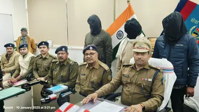 Ranchi News : नवादा के साइबर अपराधी गिरोह के मास्टर माइंड सहित तीन गिरफ्तार