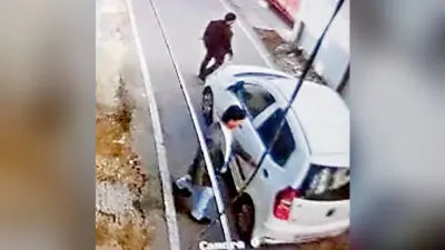 Ranchi News : सूट-बूट में कार से आये चाेरों ने घर से 30 लाख के गहने व 8.30 लाख नकद उड़ाये