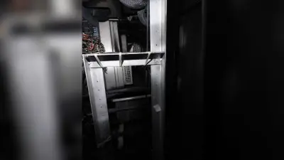 अथमलगोला में मालगाड़ी के इंजन में लगी आग, पोर्टर ने लाल झंडी दिखा रोकी ट्रेन