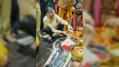Deoghar News : राज्यपाल ने बाबा दरबार में लगायी हाजिरी
