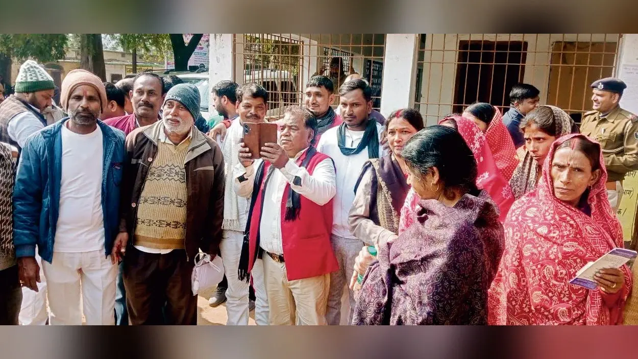 आरा सदर प्रखंड प्रमुख की छिनी कुर्सी, पक्ष में एक तो विपक्ष में पड़े 16 वोट