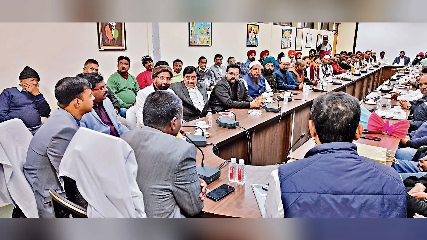 Ranchi News : सांप्रदायिक सौहार्द्र और शांति भंग करने वालों पर होगी कठोर कार्रवाई : डीसी
