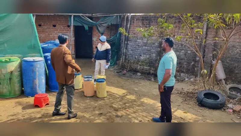 Ranchi News : पेट्रोलियम पदार्थों में अवैध भंडारण करनेवालों पर प्राथमिकी