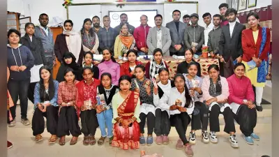 Dhanbad News : आरएस मोर कॉलेज में युवा दिवस के उपलक्ष्य पर प्रभात खबर का संवाद कार्यक्रम