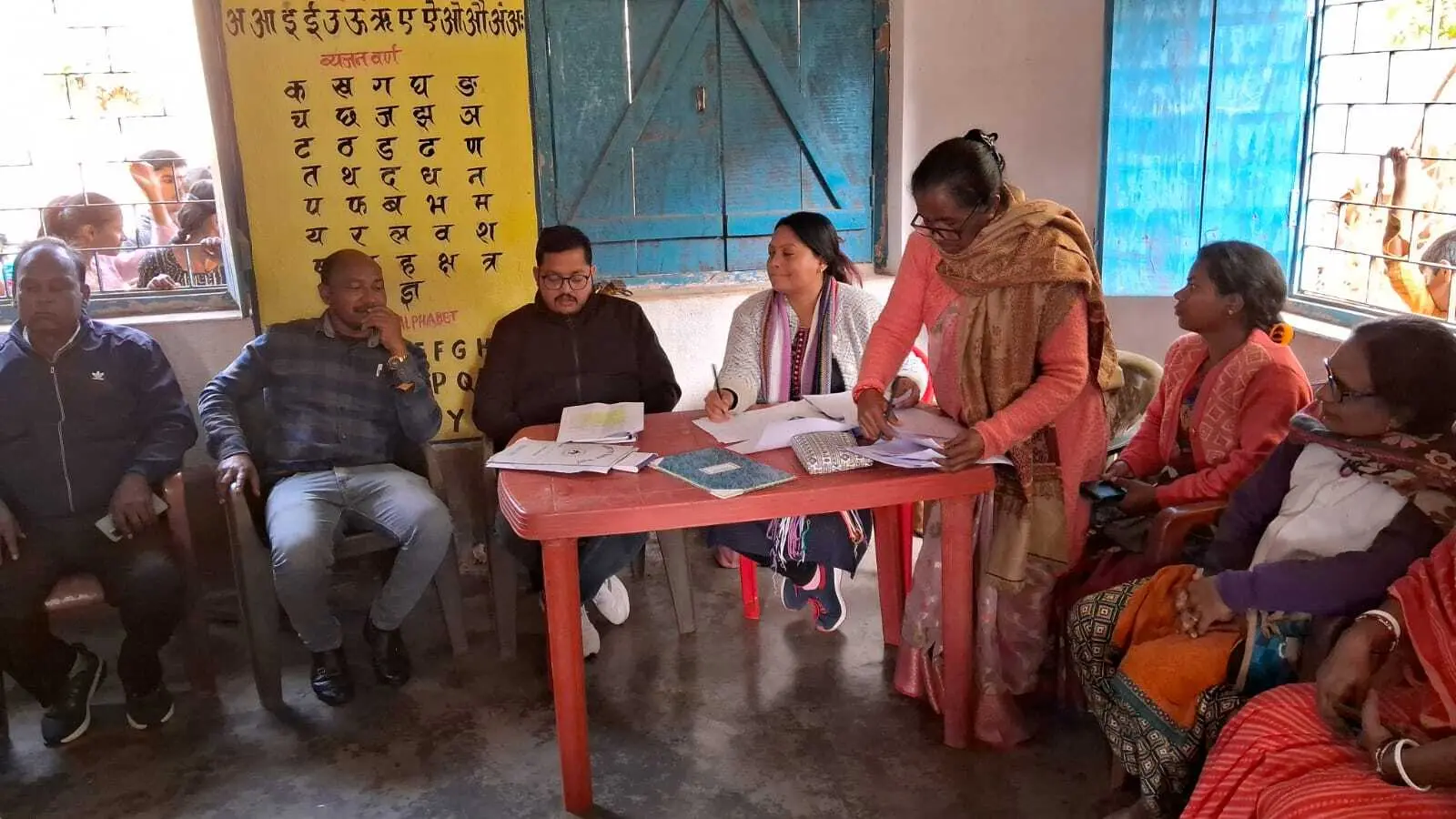 सारिका और सोनाली बनीं आंगनबाड़ी सहायिका