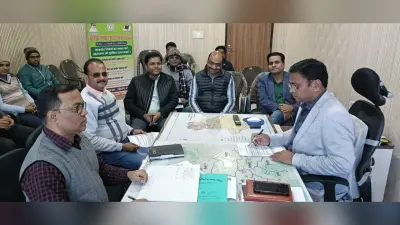 Giridih News: डीटीओ ने की वाहन विक्रेताओं के साथ की बैठक