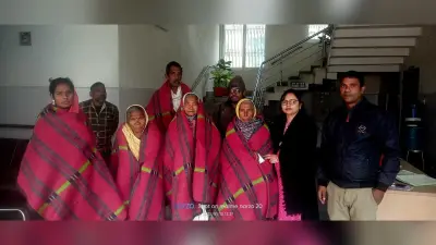 40 गरीब व लाचार लोगों के बीच कंबल वितरित