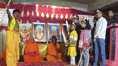 बच्चों के नाटक में दिखा स्वामी विवेकानंद के व्यक्तित्व व कृतित्व