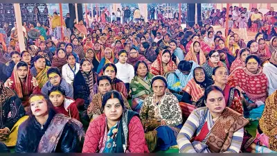 प्रेम जब अनंत हो गया.. मेरा रोम रोम संत हो गया… पर झूमें श्रद्धालु