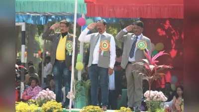 Chaibasa News : जोश, जज्बा व जुनून संग जीवन में आगे बढ़ें विद्यार्थी : मंत्री