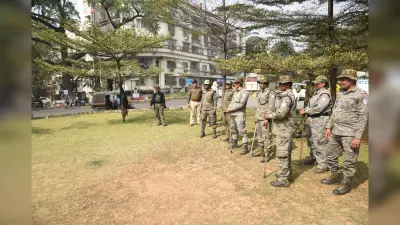 Jamshedpur News : बिष्टुपुर गोलचक्कर पर बोर्ड लगाने के मामले में दिनकर कच्छप समेत 20 अन्य के खिलाफ केस दर्ज
