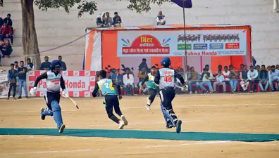 Buxar News: गाजीपुर को 74 रनों से हराकर पटना पहुंचा सेमीफाइनल में