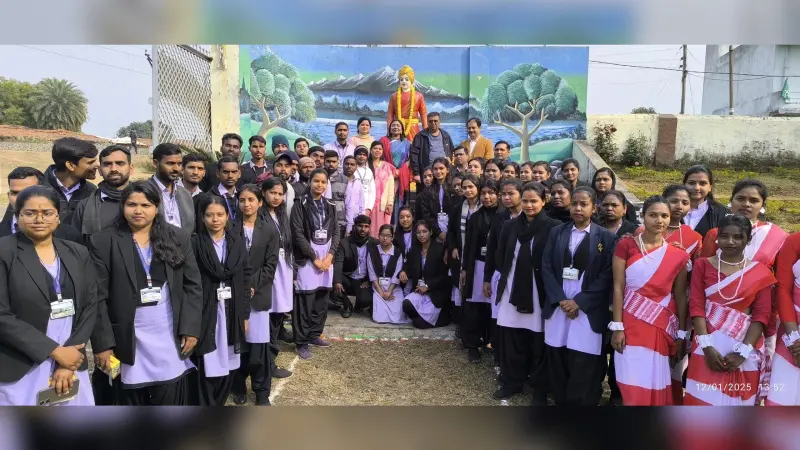 Giridih News :स्वामी विवेकानंद के विचार आज भी हैं प्रासंगिक