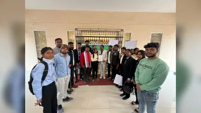Education News : डीएसपीएमयू में बोनाफाइड सर्टिफिकेट बनाने में अवैध वसूली को लेकर छात्रों ने किया हंगामा