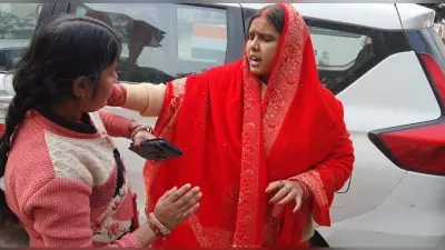 थाने में ही भिड़ी एक आदमी की दो पत्नियां
