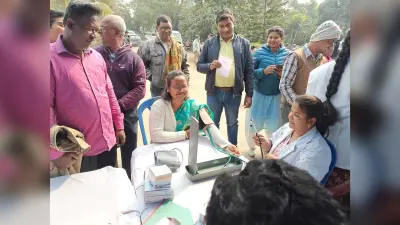 आयुष शिविर में 330 लोगों की हुई स्वास्थ्य जांच