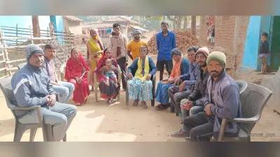 जादूडीह गांव में पानी, बिजली, सड़क, शिक्षा व स्वास्थ्य की मिले सुविधाएं