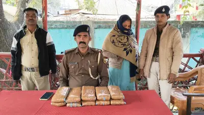 बलिया बेलौन पुलिस ने गांजा तस्कर महिला को किया गिरफ्तार