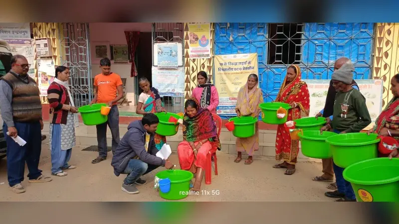 44 फाइलेरिया रोगियों के बीच स्वास्थ्य किट वितरित