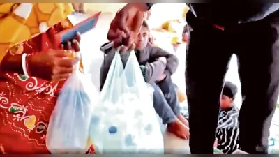 भर्ती रोगियों के परिजन अब बाहर से ही खरीद रहे सलाइन रिंगर लैक्टेट