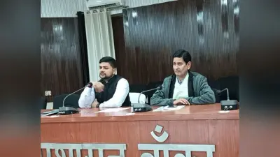 पीएम आवास योजना के सर्वेक्षण में बिचौलियां से रहे सावधान