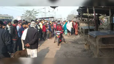 युवक की गला रेतकर हत्या, झोपड़ी में मिला शव