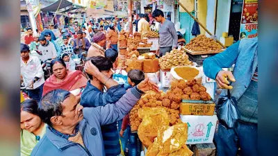 मकर संक्रांति आज, बाजारों में रही रौनक