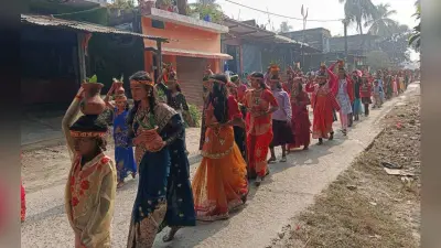 कलश यात्रा के साथ प्रारंभ हुआ नौ दिवसीय नवाह यज्ञ