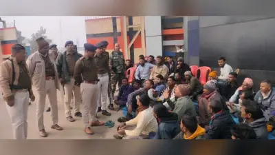 एसडीएम के आश्वासन पर बॉटलिंग प्लांट के मजदूरों से की हड़ताल समाप्त
