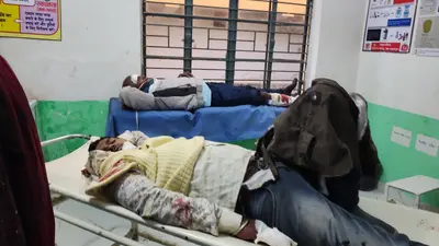 ट्रैक्टर ने बाइक में पीछे से मारी टक्कर, बाइक सवार पिता-पुत्र घायल, रेफर