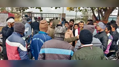 वीर कुंवर सिंह मैदान में प्रवेश शुल्क लेने पर हंगामा