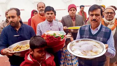 Gopalganj News : थावे मंदिर में दिखा भक्ति, साधना और संस्कृति का अद्भुत संगम, वैदिक मंत्रों से गूंजा परिसर