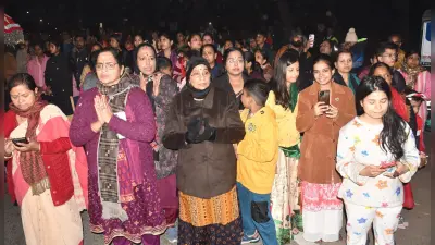 Bokaro News : अयप्पा मंदिर में जले हजारों दीप, लोगों ने की विशेष पूजा