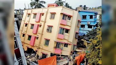 बाघाजतिन : एक तरफ झुकी इमारत, कोई हताहत नहीं