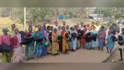 लायंस क्लब के सदस्यों ने 40 जरूरतमंदों को दिया कंबल