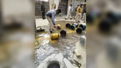 उत्पाद ए जिला पुलिस की संयुक्त छापेमारी में 8500 किलोग्राम जावा महुआ बरामद