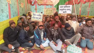 चार सूत्री मांगों को लेकर न्यायालय के कर्मचारियों के हड़ताल से कार्य रहा ठप