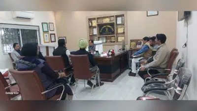 Jamshedpur news. बुनियादी सुविधाओं की वजह से लटका है पीएम आवास के लाभुकों का गृह प्रवेश