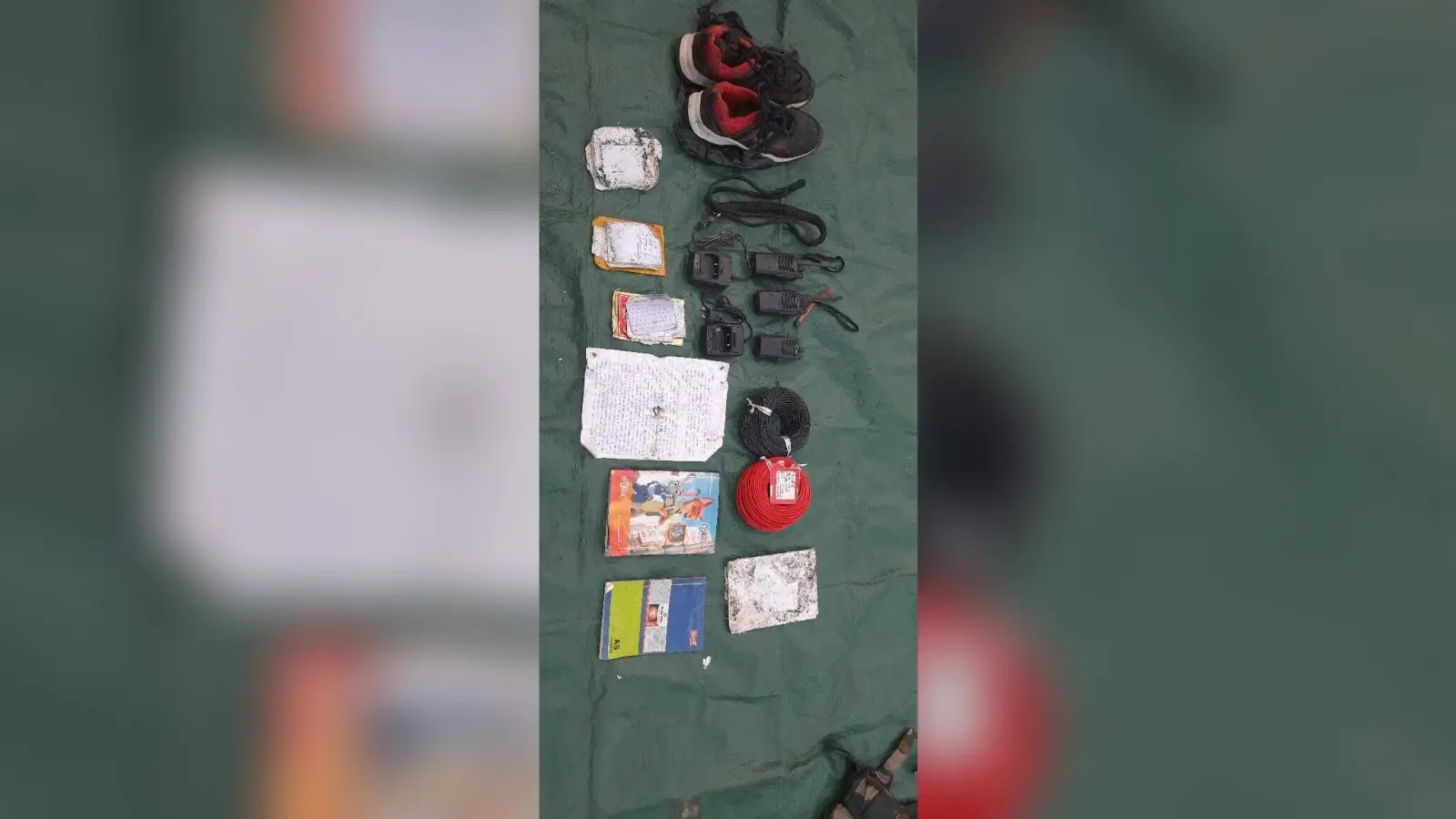 Chaibasa News : पुलिस ने नक्सली कैंप को किया ध्वस्त, कई सामान बरामद