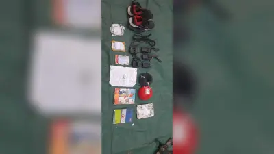 Chaibasa News : पुलिस ने नक्सली कैंप को किया ध्वस्त, कई सामान बरामद
