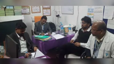 Chaibasa News : प्रसव कक्ष, बुजुर्ग व बच्चा वार्ड सहित लैब में व्यवस्था देखी, सुधार के निर्देश