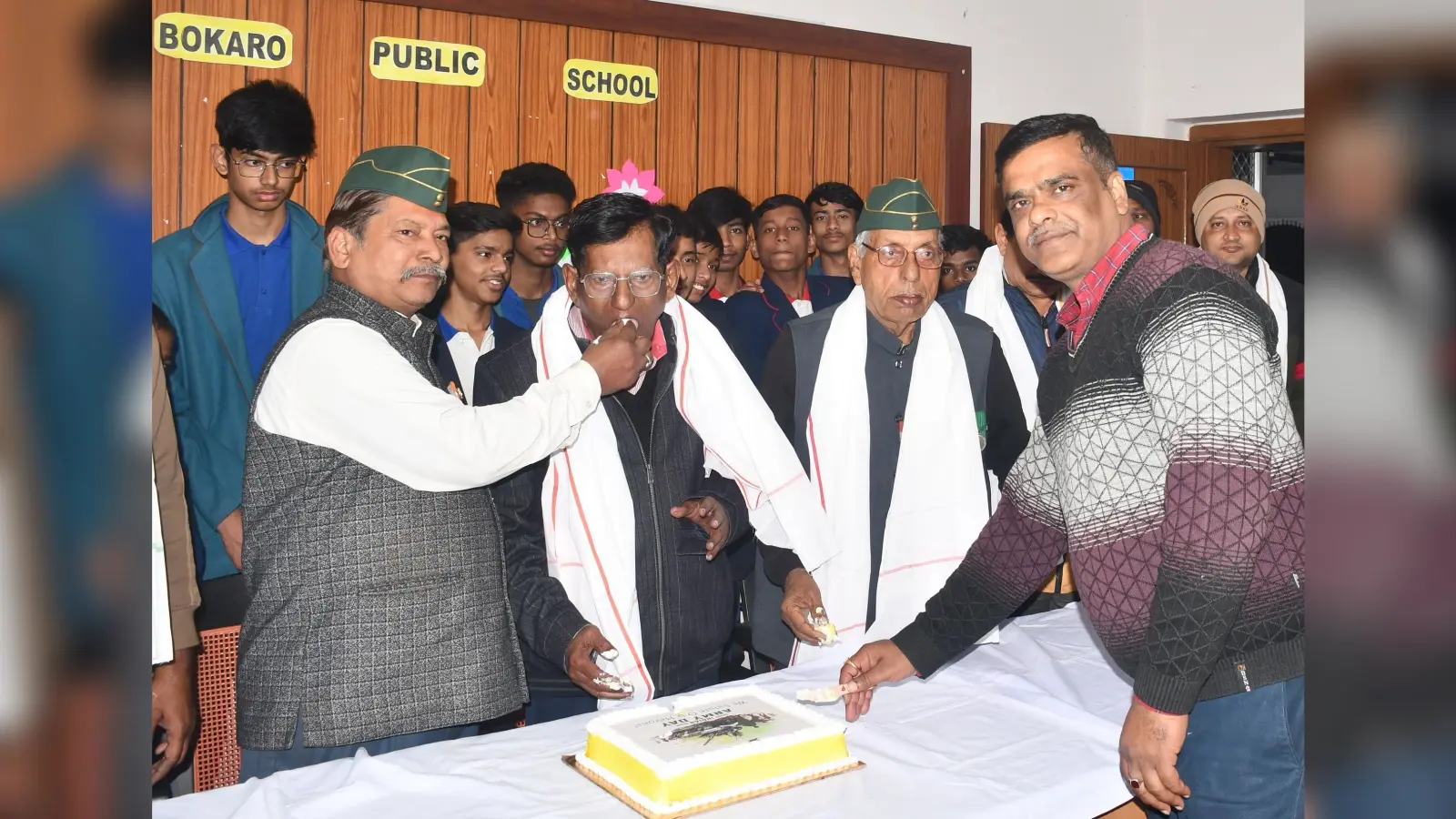 Bokaro News : वीर सैनिकों की बहादुरी, त्याग व बलिदान को सलाम करने का दिन है सेना दिवस