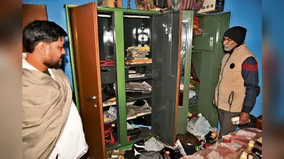 Jamshedpur News : कदमा : श्रीनाथ रेसीडेंसी में तीन फ्लैट से 20 से 22 लाख के गहने व सामान की चोरी