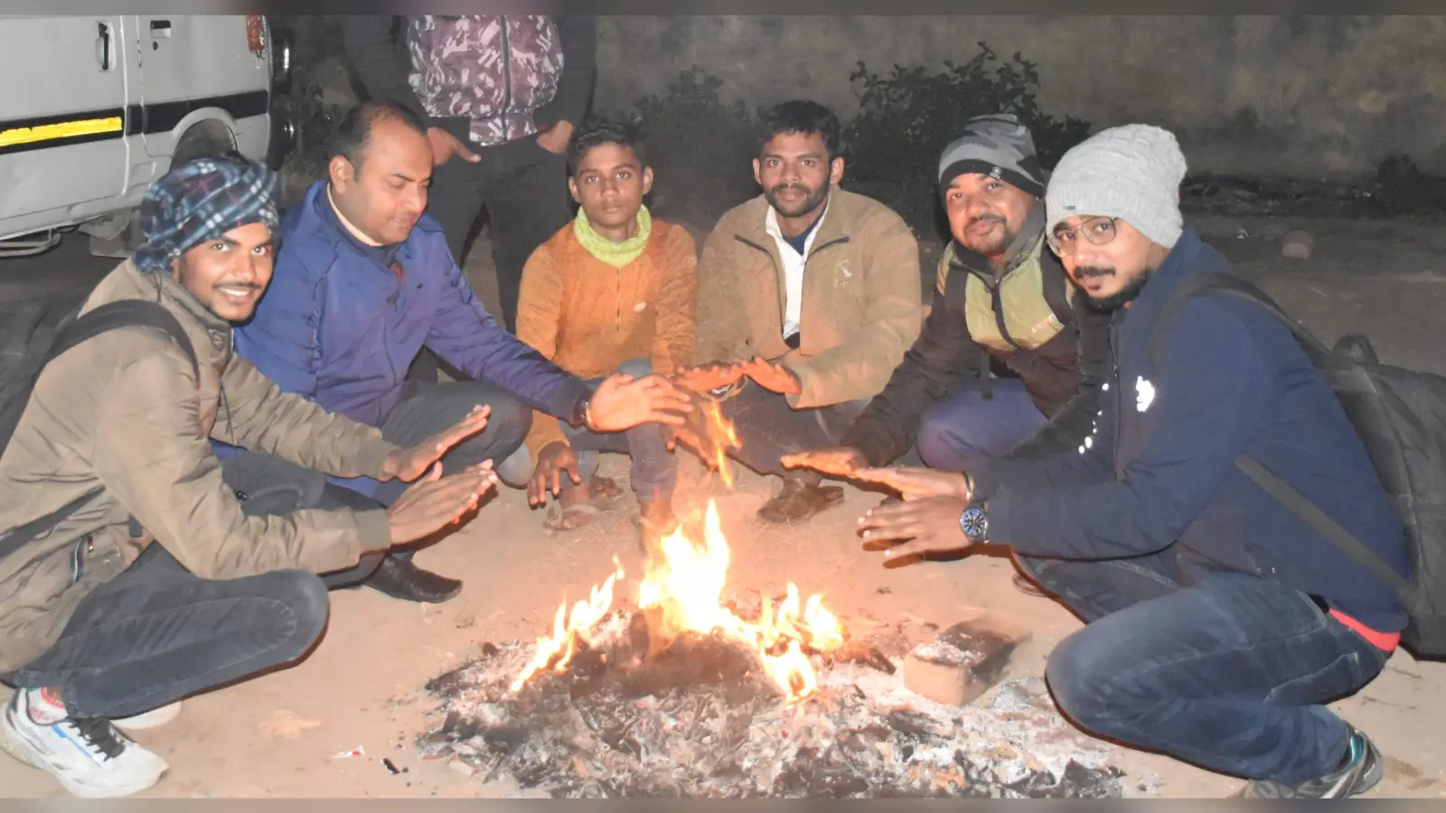 परवान चढ़ा सर्दी का सितम, अस्त-व्यस्त हुआ आम जनजीवन