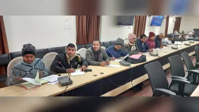 पेंडिंग कार्यों का जल्द से जल्द निबटारा करें: डीएम